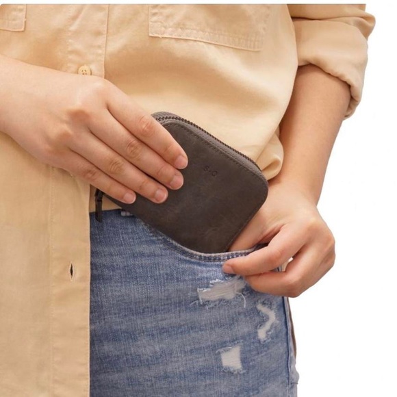 Green vegan leather card case / card holder / wallet - Picture 2 of 5